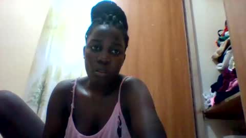 Snapshot of zainxxxx chatting on February 2025 09:47:02 AM zainxxxx online show from February 2025 09:47:02 AM