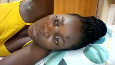 Snapshot of zainxxxx chatting on February 2025 09:05:01 AM zainxxxx online show from February 2025 09:05:01 AM