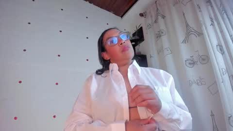 Danna online show from October 2025 11:14:01 PM