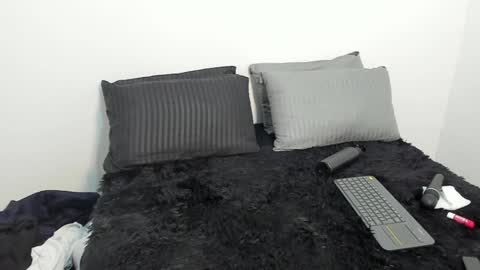 zammii69 online show from December 2024 08:15:01 PM