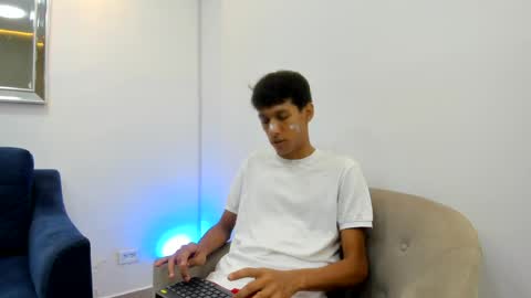 Snapshot of zane_belville chatting on May 2026 11:17:01 AM Zane Belville online show from May 2026 11:17:01 AM