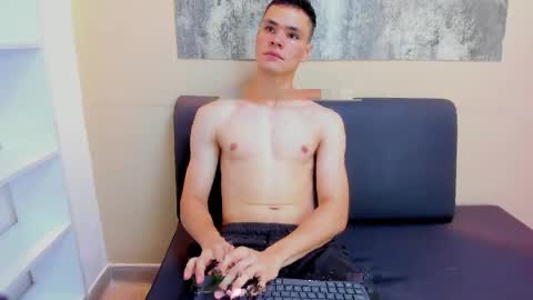 zane online show from April 2026 12:33:01 PM