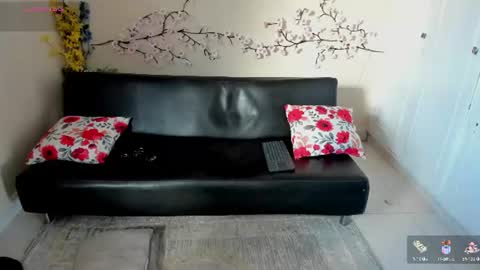 Snapshot of zane_lux chatting on June 2026 12:04:01 PM Zane Lux online show from June 2026 12:04:01 PM