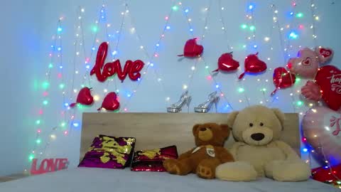 zannadreil online show from February 2025 04:31:02 AM