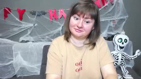 zannadreil online show from October 2025 06:52:01 PM