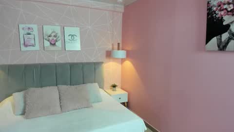 Zara Sweet  online show from November 2025 01:33:02 PM