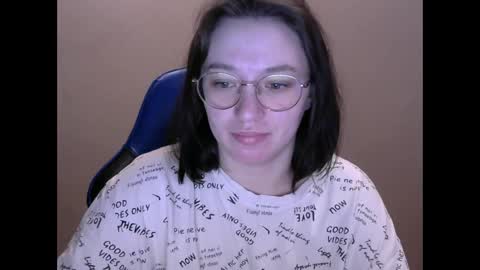 Snapshot of zara_golden chatting on February 2025 02:39:01 AM chaturcum online show from February 2025 02:39:01 AM