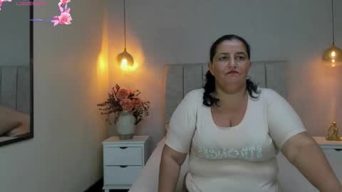 Snapshot of zara_milf_ chatting on March 2026 12:11:01 PM zara online show from March 2026 12:11:01 PM