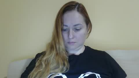 Kate. if im not here im here foxy red333 online show from April 2026 08:42:02 AM