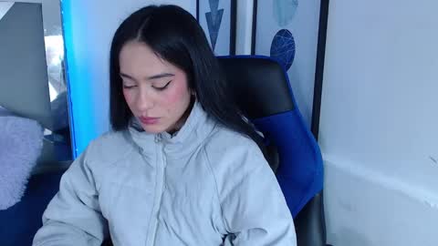 zaradames_ online show from January 2025 05:33:02 AM