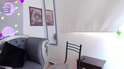 Snapshot of zaratrump chatting on September 2025 08:21:02 PM zaratrump online show from September 2025 08:21:02 PM