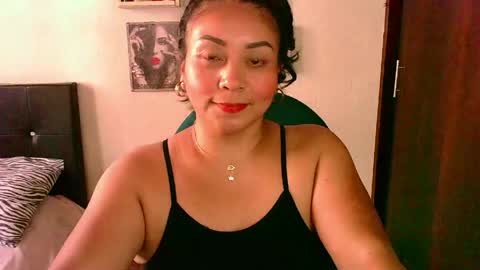 Snapshot of zaray_45bella chatting on May 2026 09:31:01 PM zaray online show from May 2026 09:31:01 PM