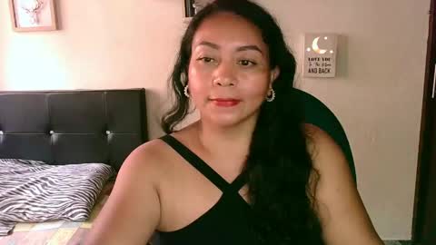Snapshot of zaray_45bella chatting on May 2026 09:30:02 PM zaray online show from May 2026 09:30:02 PM