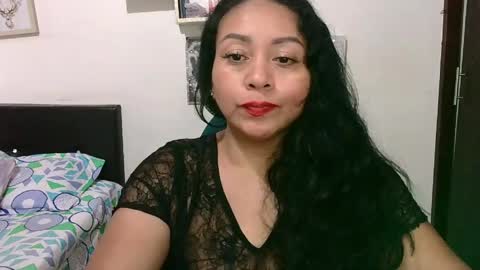 Snapshot of zaray_45bella chatting on June 2026 08:45:01 PM zaray online show from June 2026 08:45:01 PM