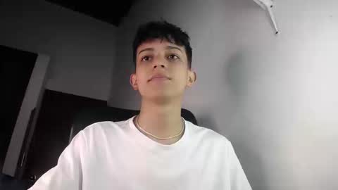 Zarek online show from September 2025 08:08:01 PM