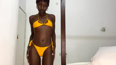 zaria_amara online show from June 2026 06:54:02 PM