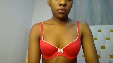 Snapshot of zariah011 chatting on June 2026 09:06:02 PM zariah online show from June 2026 09:06:02 PM