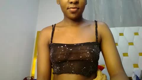 Snapshot of zariah011 chatting on June 2026 10:01:02 PM zariah online show from June 2026 10:01:02 PM