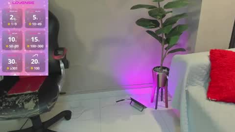 Zary online show from November 2025 12:49:01 PM