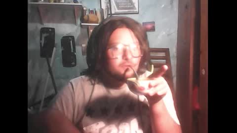 Snapshot of zatiro992 chatting on March 2026 06:43:02 AM Zatth online show from March 2026 06:43:02 AM