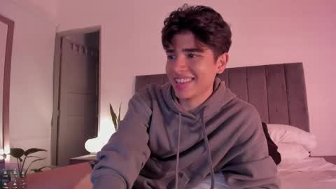 Hii im Zay.                 I save money for education. PVT Open. online show from February 2026 06:43:02 AM