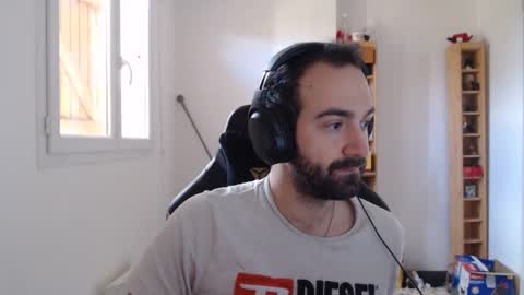 Grizzly Bear online show from January 2025 01:48:01 PM