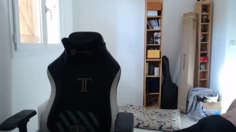 Grizzly Bear online show from September 2025 08:40:01 AM