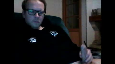 Snapshot of zblondyfrenchy chatting on January 2025 09:32:02 PM zblondyfrenchy online show from January 2025 09:32:02 PM