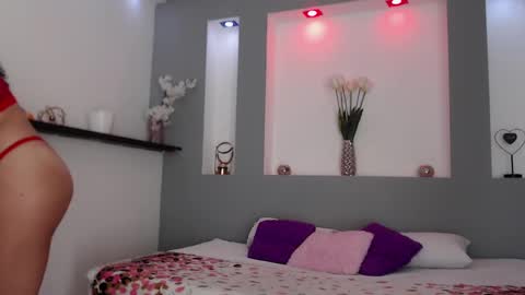 Karolyne online show from February 2025 04:33:02 PM