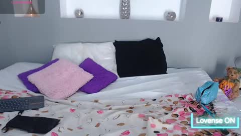 Karolyne online show from January 2026 08:22:02 PM