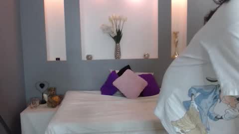 Karolyne online show from January 2026 11:04:01 AM