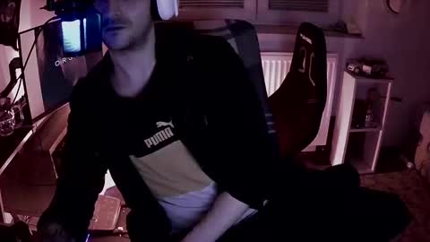 NaughtyOone online show from February 2025 01:00:01 AM