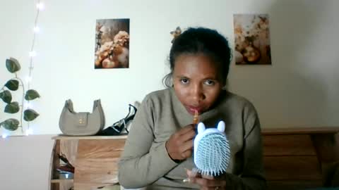 Snapshot of zedidia chatting on June 2026 07:15:01 PM zedidia online show from June 2026 07:15:01 PM