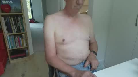 zeep16 online show from September 2025 12:05:01 PM