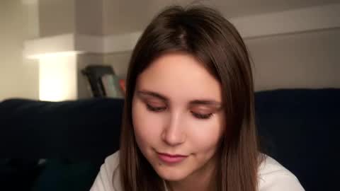 Emilia online show from September 2025 07:41:01 AM