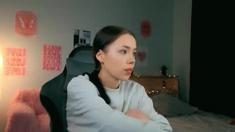 Snapshot of zeneexe chatting on February 2026 07:10:02 PM Lara online show from February 2026 07:10:02 PM