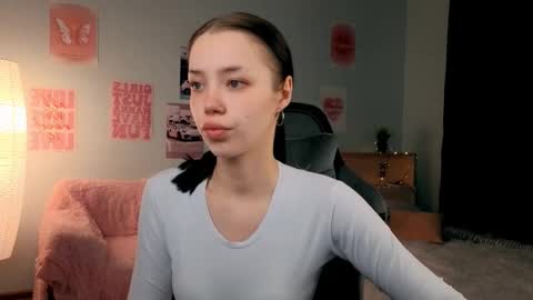 Snapshot of zeneexe chatting on February 2026 07:25:02 PM Lara online show from February 2026 07:25:02 PM