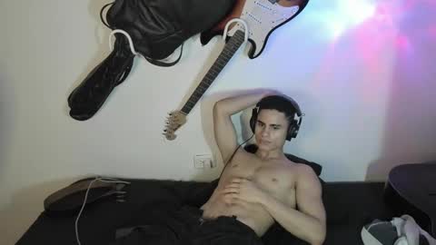 Snapshot of zenhzu chatting on December 2024 04:53:02 AM zenzhu online show from December 2024 04:53:02 AM