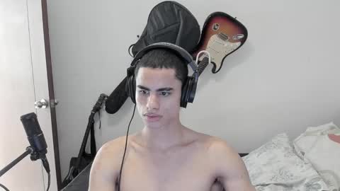 Snapshot of zenhzu chatting on January 2025 03:15:01 PM zenzhu online show from January 2025 03:15:01 PM