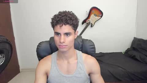 Snapshot of zenhzu chatting on September 2025 02:49:01 AM zenzhu online show from September 2025 02:49:01 AM