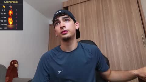 Zenn online show from December 2024 12:30:02 PM