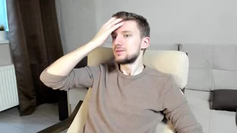 Andrew online show from March 2026 08:42:01 AM