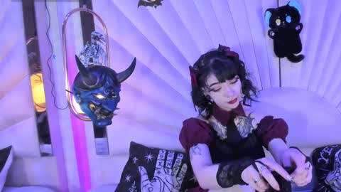    online show from December 2024 09:18:02 AM