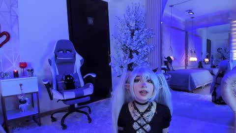    online show from February 2025 02:04:01 PM