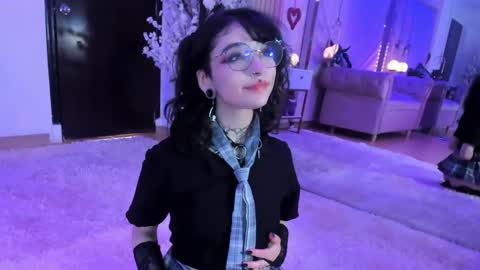    online show from March 2025 08:32:02 PM