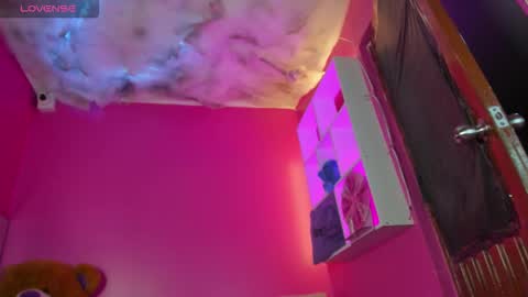 ZEPHYRA ANGELS online show from October 2025 04:07:02 AM