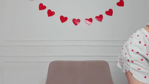 Snapshot of zerelle chatting on February 2026 11:44:01 AM Ivy online show from February 2026 11:44:01 AM