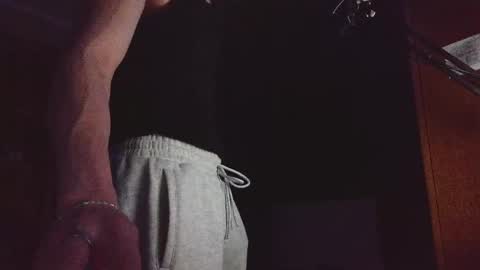 Snapshot of zeroreaction chatting on March 2026 06:52:01 PM zeroreaction online show from March 2026 06:52:01 PM