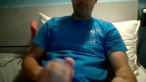 Snapshot of zeus00811 chatting on October 2025 05:18:01 AM zeus online show from October 2025 05:18:01 AM