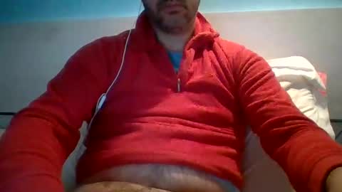 Snapshot of zeus00811 chatting on October 2025 10:28:02 PM zeus online show from October 2025 10:28:02 PM